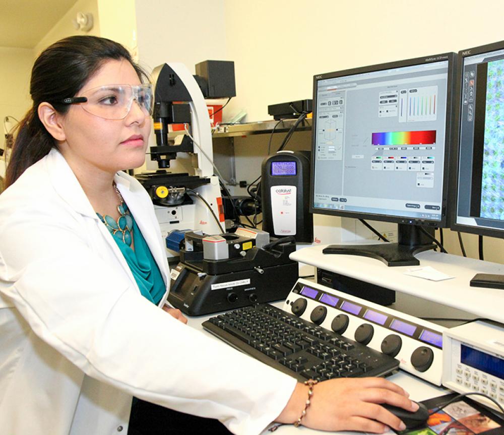 Karen Torrejon in the lab