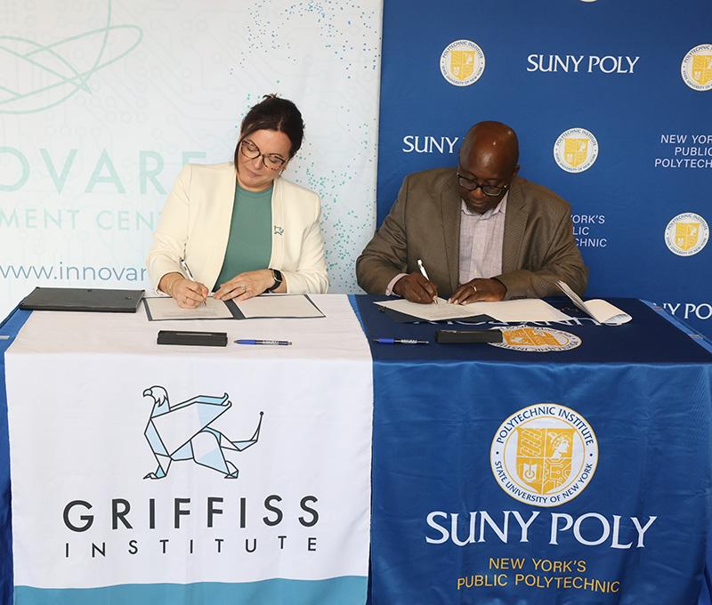 Griffiss Institute's Heather Hage and Dr. Wole Soboyejo Sign the MOU
